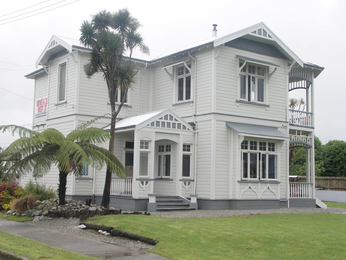 Wayne'S World Westport Hostel Kültér fotó